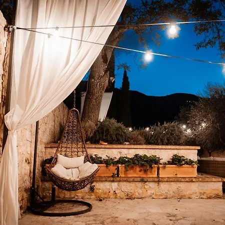 منزل ريفي Relais Convento Santa Croce *