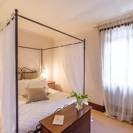 Casa di campagna Convento Santa Croce SantʼAnatolia di Narco