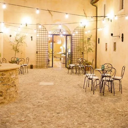 Relais Convento Santa Croce * SantʼAnatolia di Narco