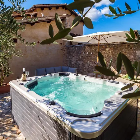 Gospodarstwo wiejskie Relais Convento Santa Croce