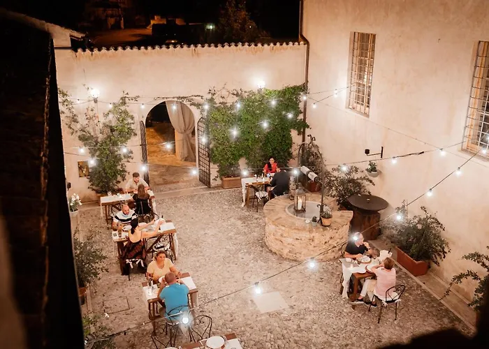 Gospodarstwo wiejskie Relais Convento Santa Croce SantʼAnatolia di Narco