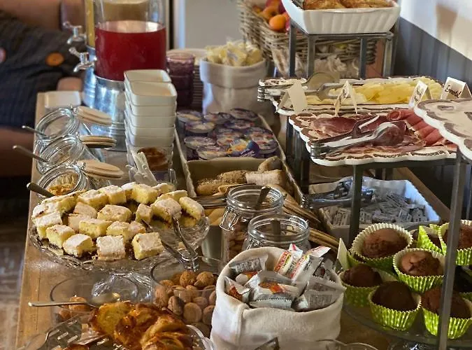 Gospodarstwo wiejskie Relais Convento Santa Croce SantʼAnatolia di Narco